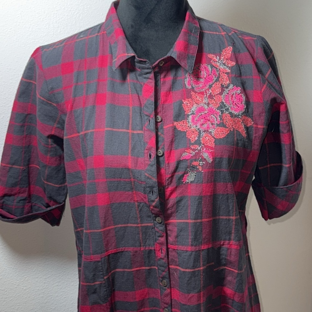 Bombay Paisley Plaid red black embellished button down shirt dress‎ Sz L